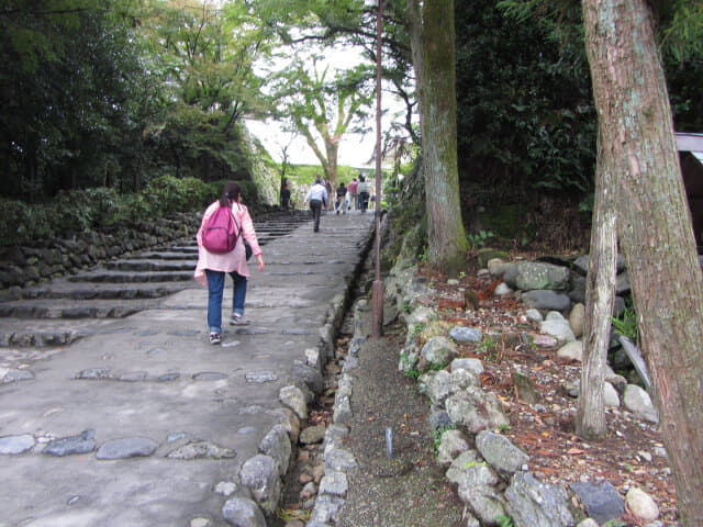 犬山城登山路