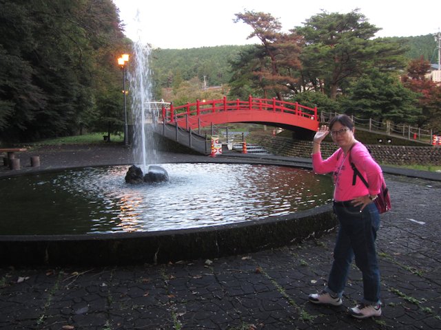 下呂雨情公園 日式紅橋