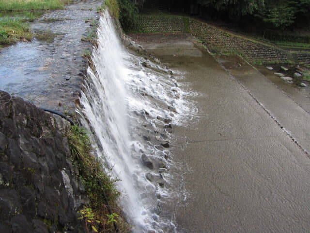 下呂雨情公園 溪流、瀑布