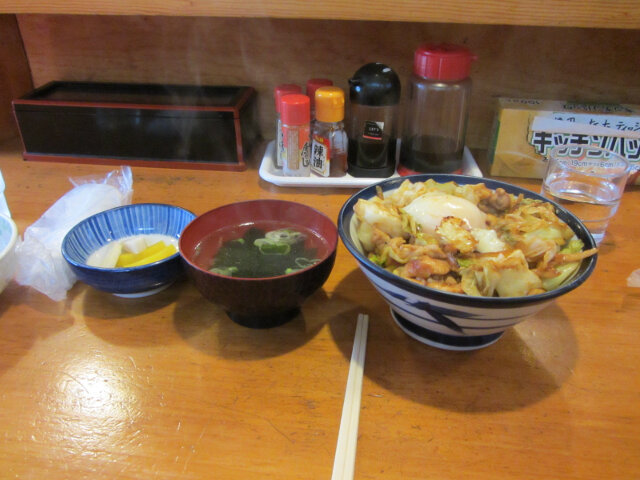 下呂溫泉街．更科廉價餐廳 野菜炒雞肉飯