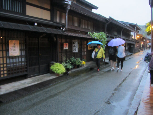 高山市 古い町並み．三之町