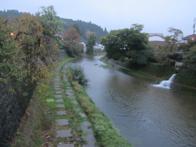 山市三之町．官川