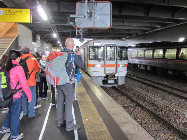 高山駅月台