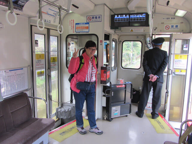 富山縣．猪谷駅乘普通列車往富山市