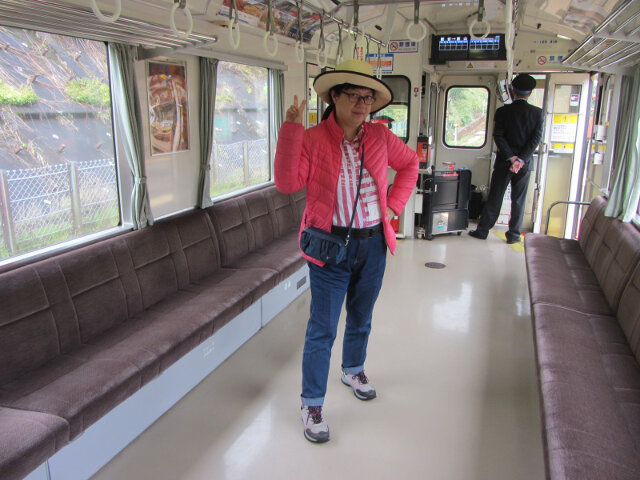 富山縣．猪谷駅乘普通列車往富山市