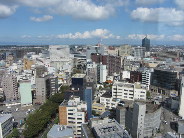 富山市役所展望塔 眺望富山市、立山連峰