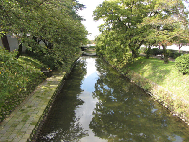 富山市 松川