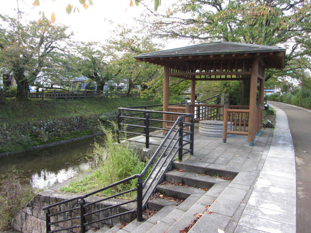 富山市 松川彫刻公園