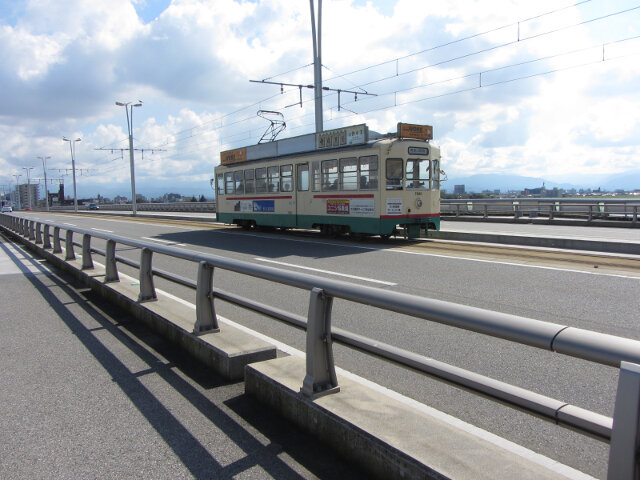 富山市．富山大橋