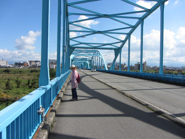 富山市．神通大橋