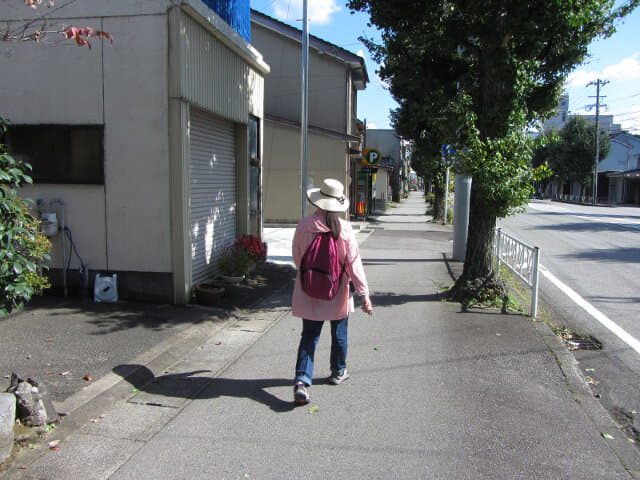 富山市．神通町