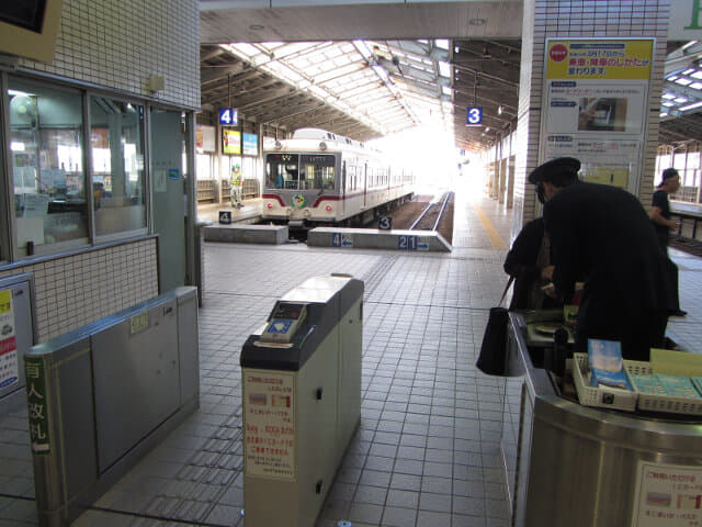 電鉄富山駅 剪票口