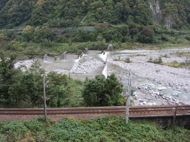 立山町．常願寺川