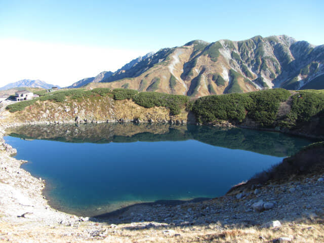 立山室堂 みくりが池 (御庫裏池)