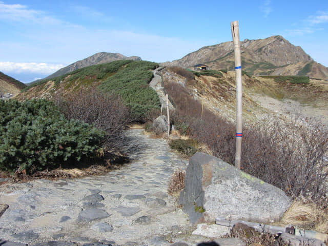 立山室堂 みくりが池周遊コース (御庫裏池回遊路)