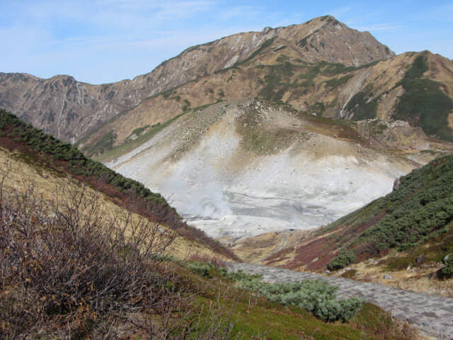 立山室堂 地獄谷周辺コース 地獄谷段