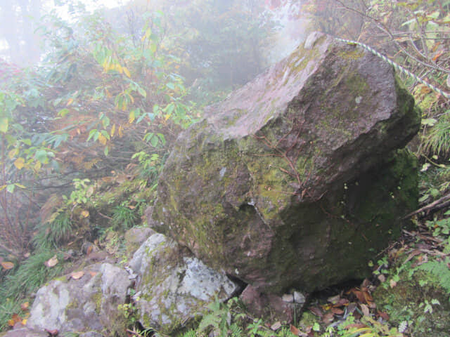 立山八郎坂崎嶇險峻山路