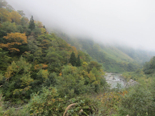 立山．稱瀑布(称名滝)下游