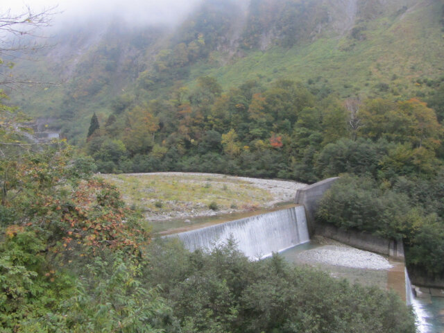 立山．称名川瀑布