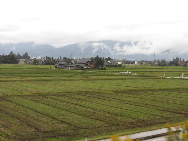 高岡駅乘加越能世界遺産巴士往 五箇山沿途風景