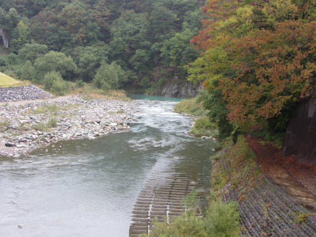 白川鄉合掌村 庄川風景