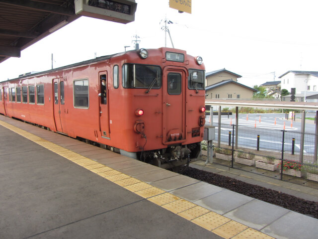 新高岡駅 城端線 