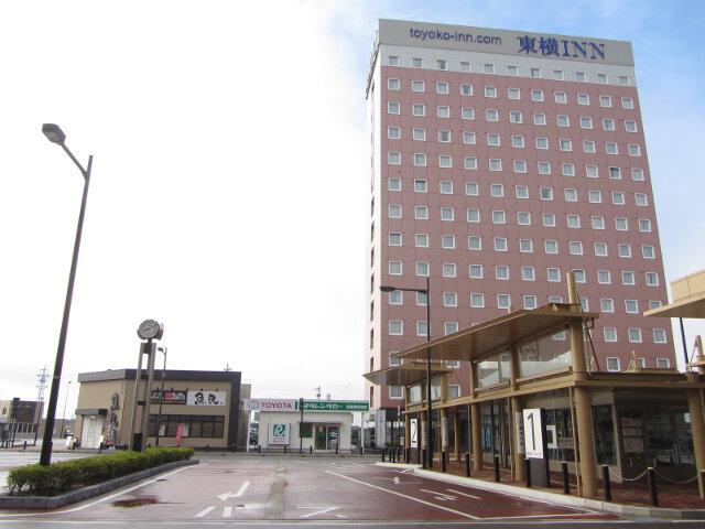 JR新高岡駅前東橫 INN