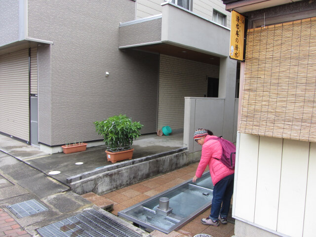 黒部市生地 清水庵の清水