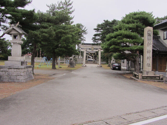 黒部市生地 新治神社