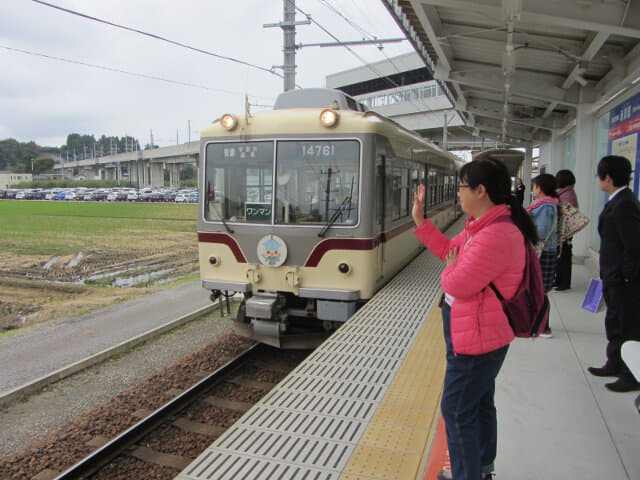 富山地鐵本線 新黑部駅月台