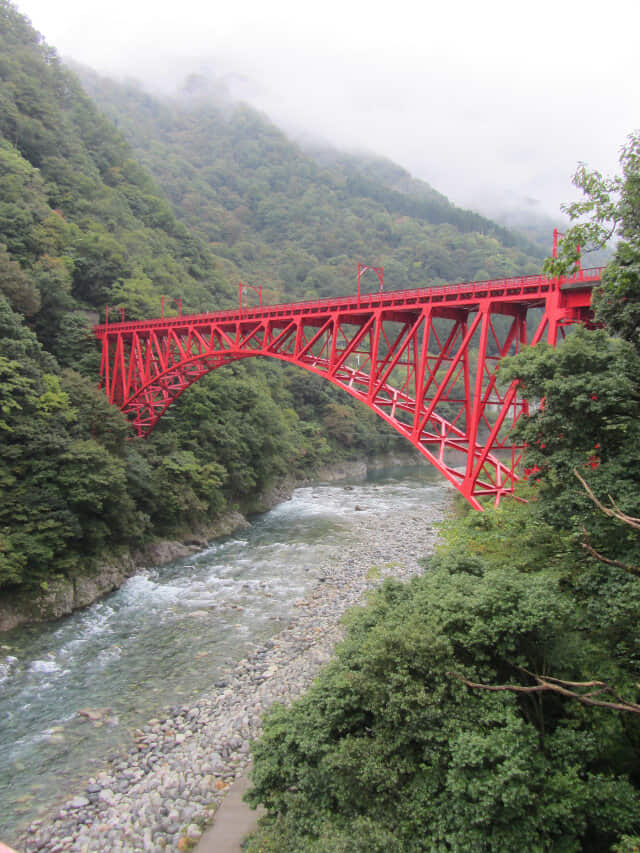 黑部峽谷 新山彥橋