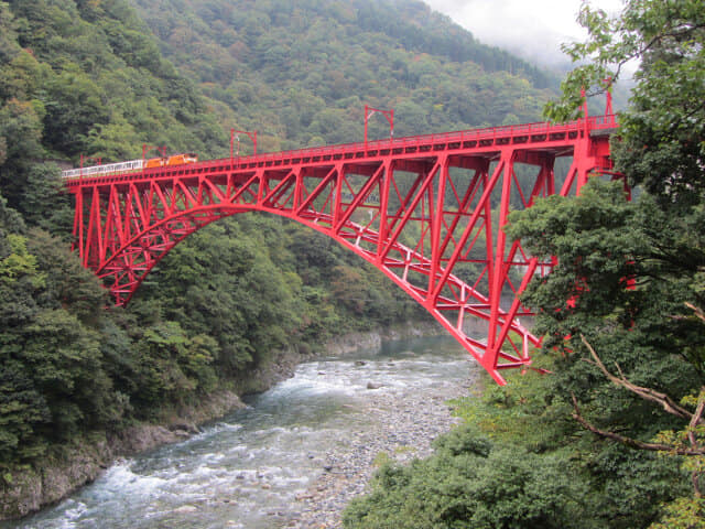 黑部峽谷 新山彥橋