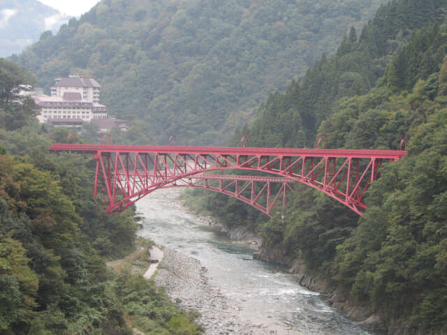 黑部峽谷 新山彥橋、舊山彥橋