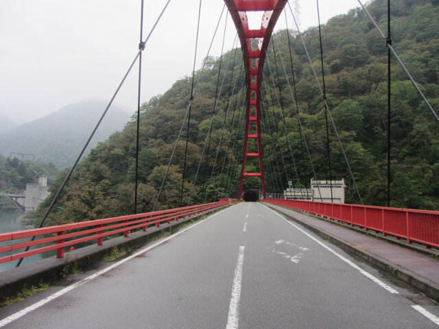 黑部峽谷．湖面橋