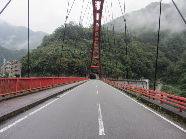 黑部峽谷．湖面橋