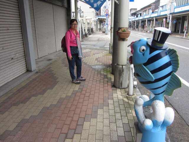 冰見市 潮風通り商店街(漫畫街道)