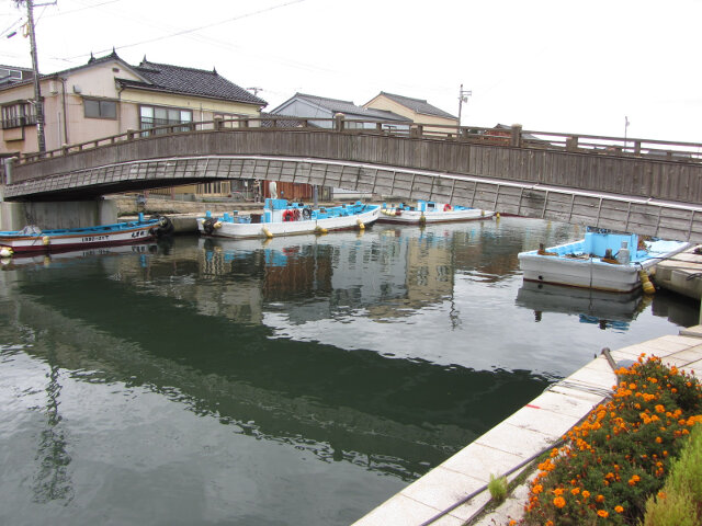 新湊內川運河．中新橋