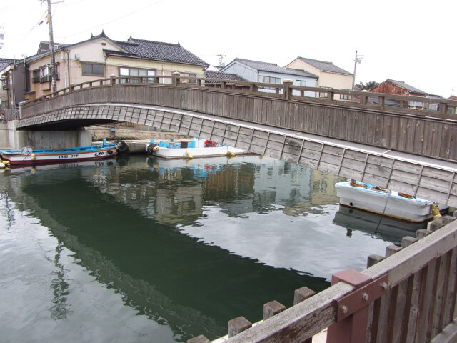 新湊內川運河．中新橋