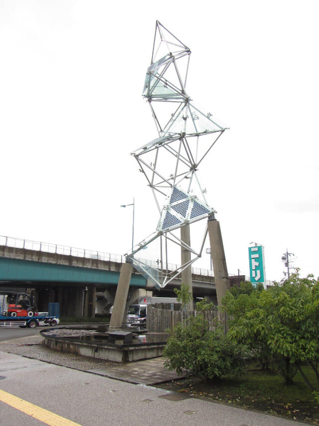 金澤駅西前 けやき大通り