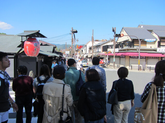 京都嵐山．渡月橋前商店街