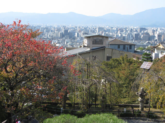 京都清水寺 北総門庭園