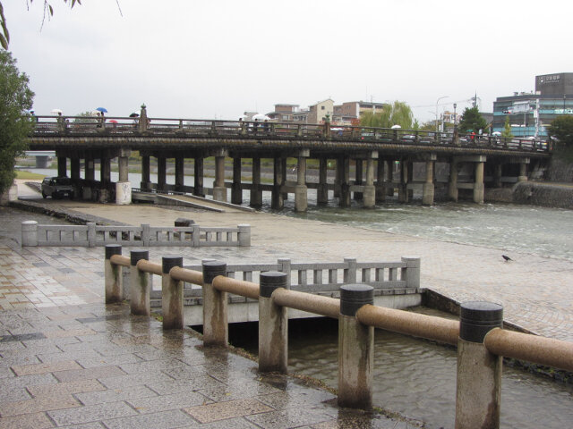 京都鴨川 三條大橋