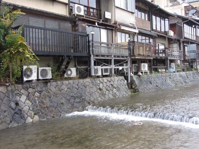 京都鴨川 先斗町