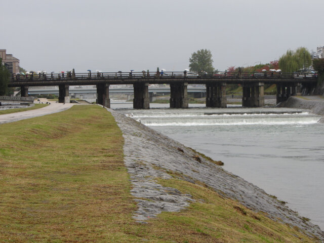 京都鴨川 三條大橋