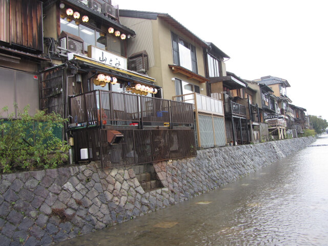 京都鴨川 先斗町