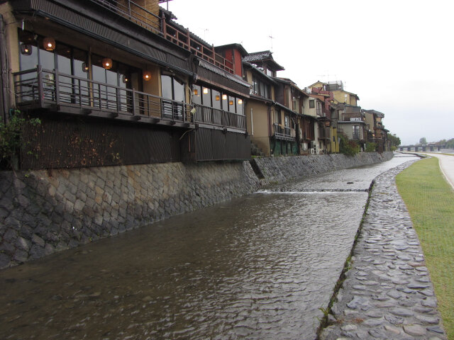 京都鴨川 先斗町