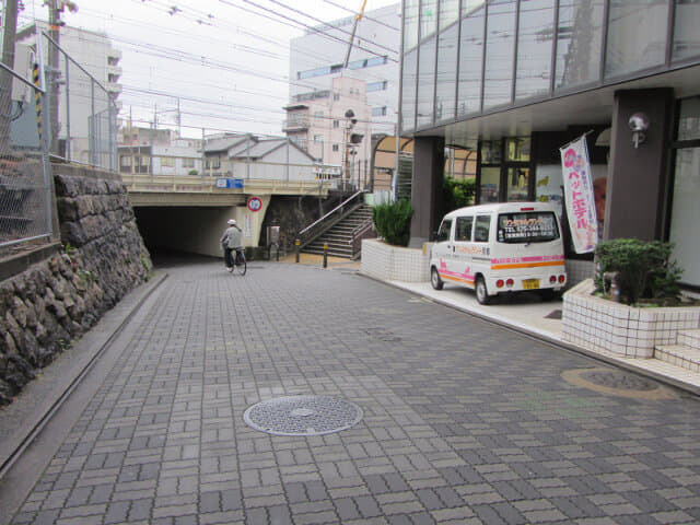 京都站堀川通步行往梅小路公園