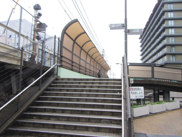 京都站堀川通步行往梅小路公園