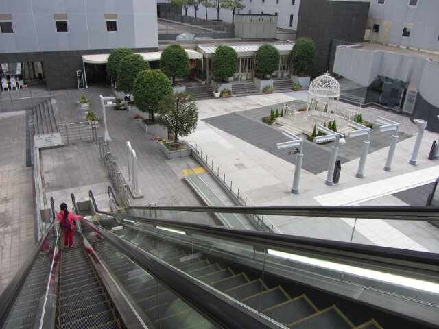 京都火車站．空中徑路 Skyway 手扶電梯段